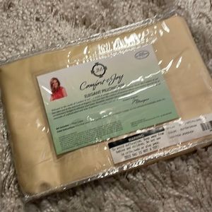 Cream/Yellow Pillow Cases